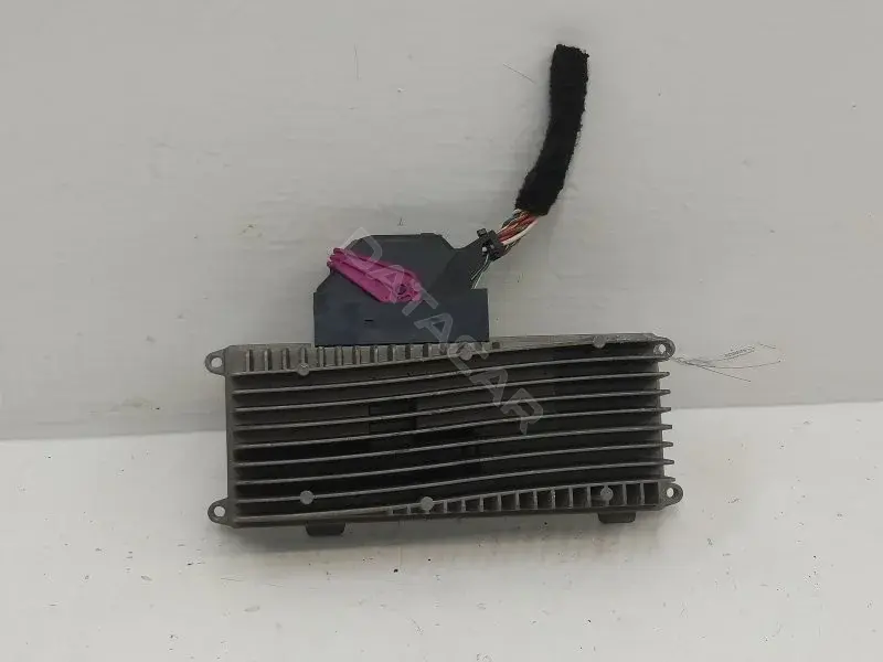 Усилитель музыкальный 8R0035223H