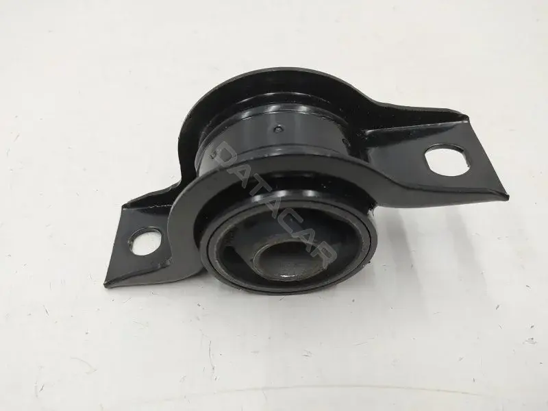 Сайлентблок рычага JBU476