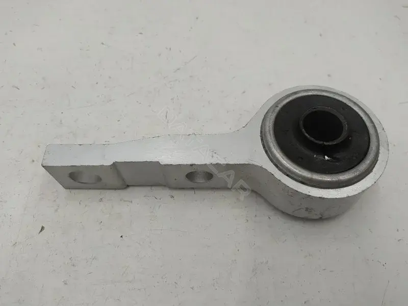 Сайлентблок рычага NISB2800