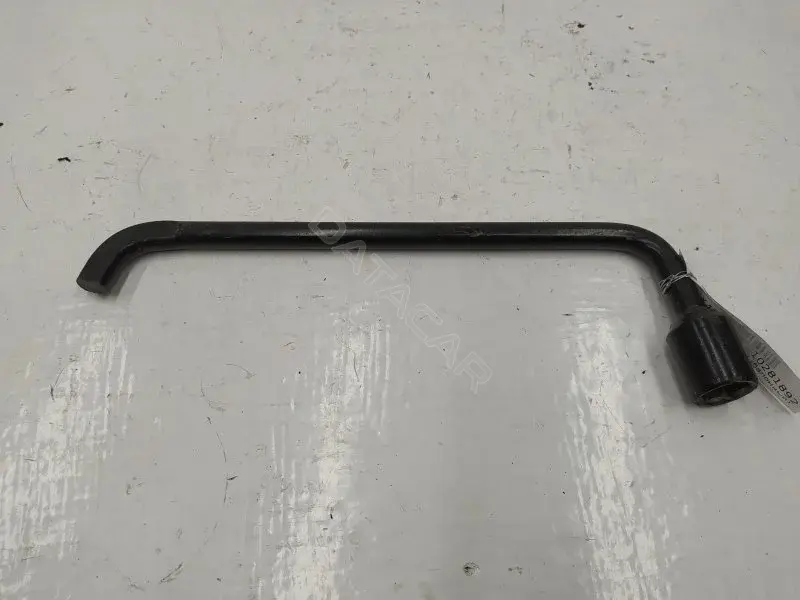 Ключ колесный (балонный) 10281892