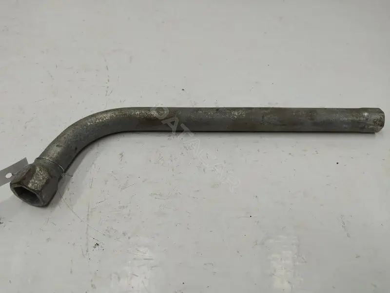 Ключ колесный (балонный) B69614533431