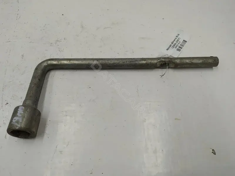 Ключ колесный (балонный) 10277340