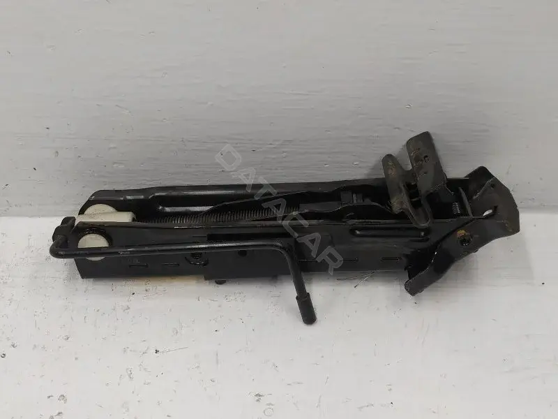 Домкраты XU5A17080AA