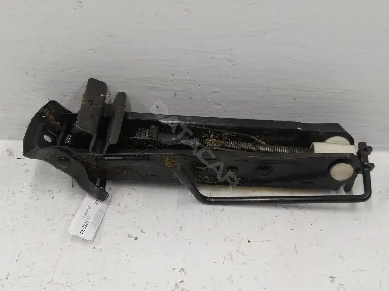 Домкраты 2S6117080AC