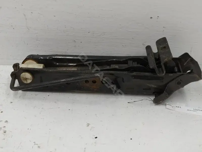Домкраты 2S6117080AA