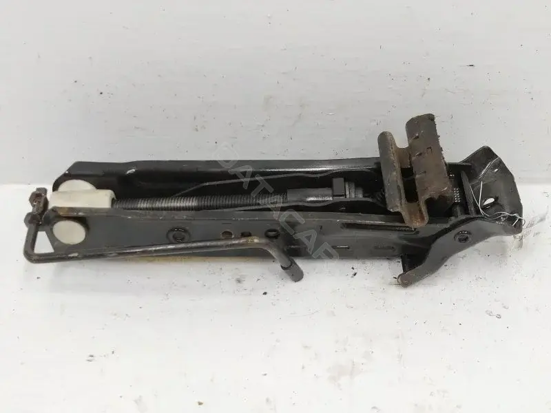 Домкраты 2S6117080AC