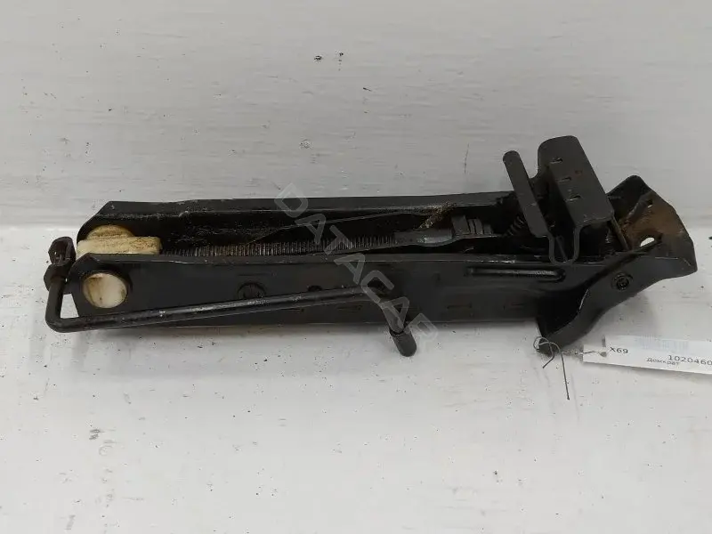Домкраты 2S6117080AC