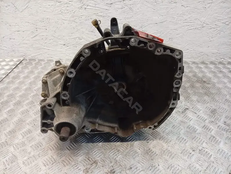Механическая коробка передач (МКПП) JB33067