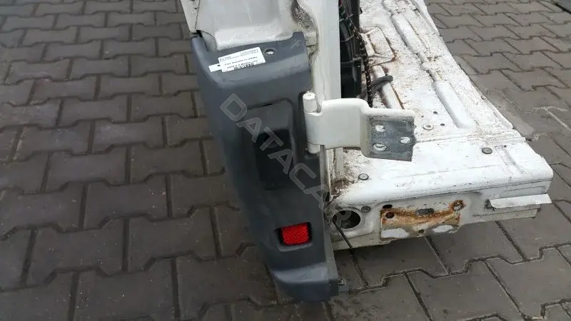 Клык бампера 10370447