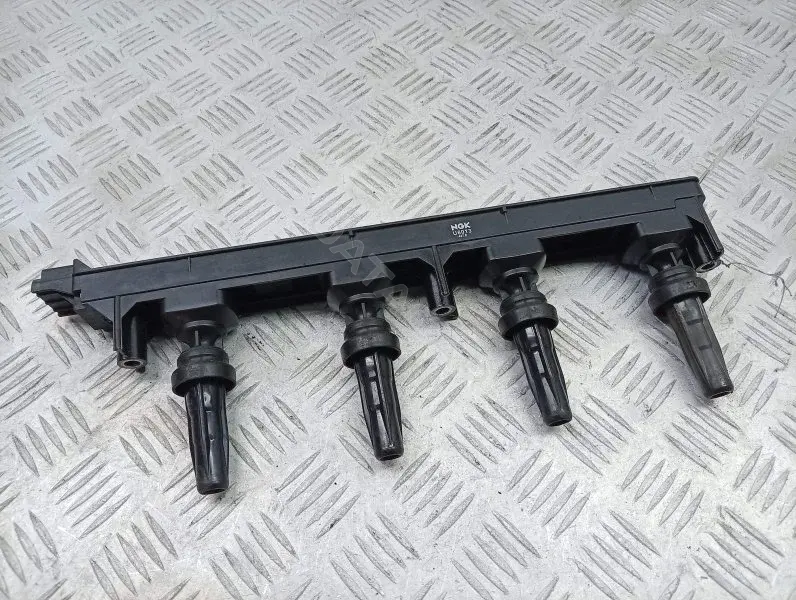 Катушка зажигания 10461034