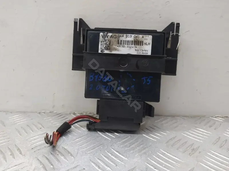 Регулятор напряжения 3AA919041A