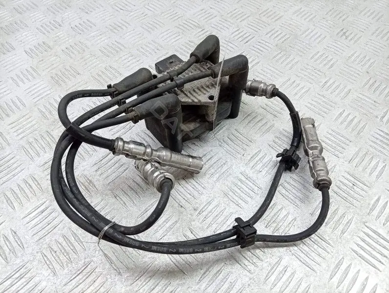 Катушка зажигания 032905106B