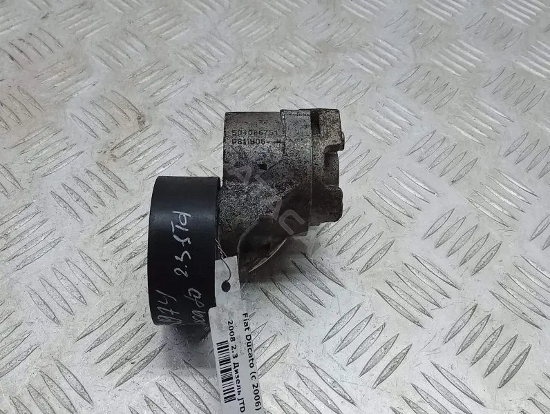 Натяжитель ремня генератора 504086751