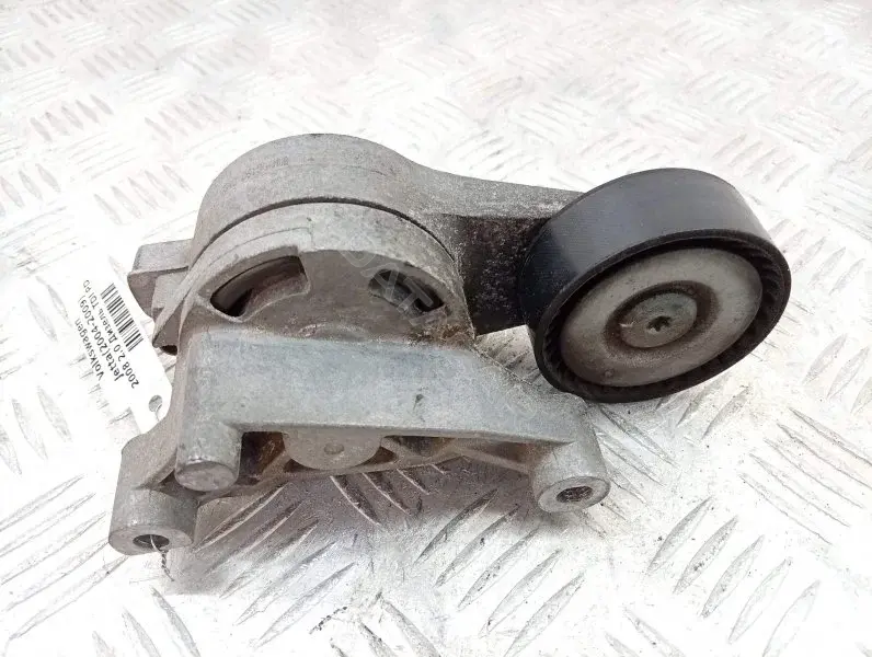 Натяжитель ремня генератора 03G903315