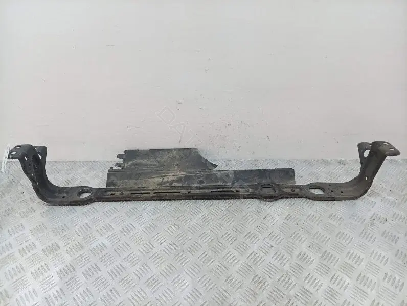 Балка под радиатор 10449042