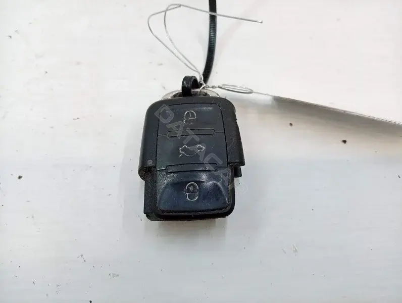 Ключ зажигания 1J0959753DA