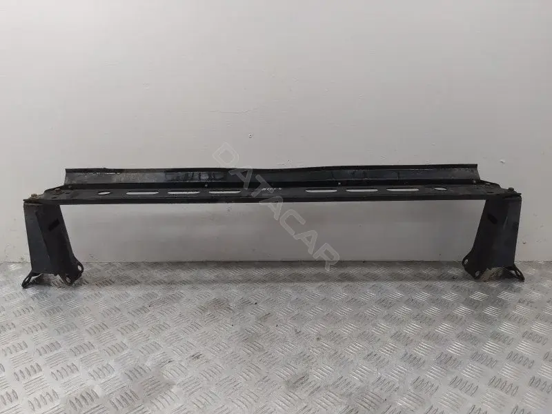 Балка под радиатор 31368100