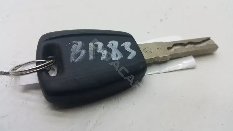 Ключ зажигания 10395765