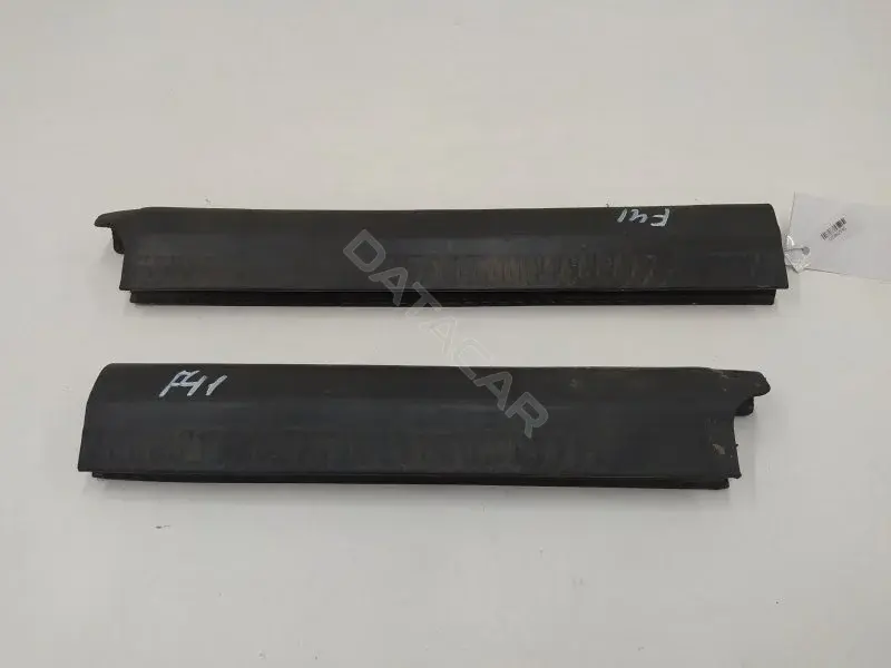 Уплотнитель двери CPLA168922AA