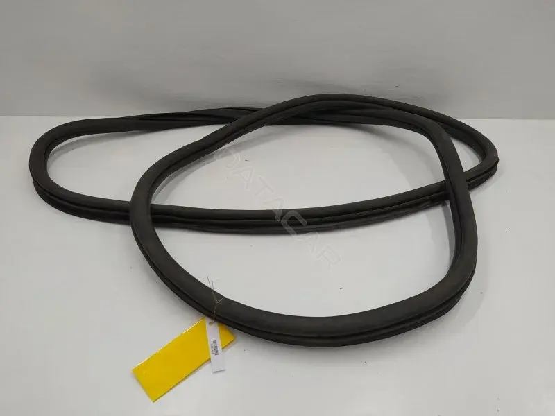Уплотнитель двери 5G6867913
