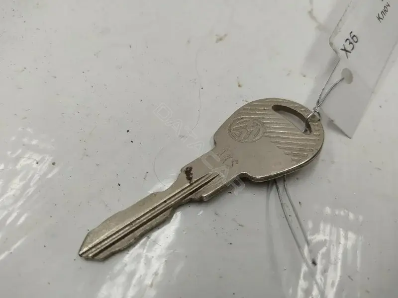 Ключ зажигания 10285692