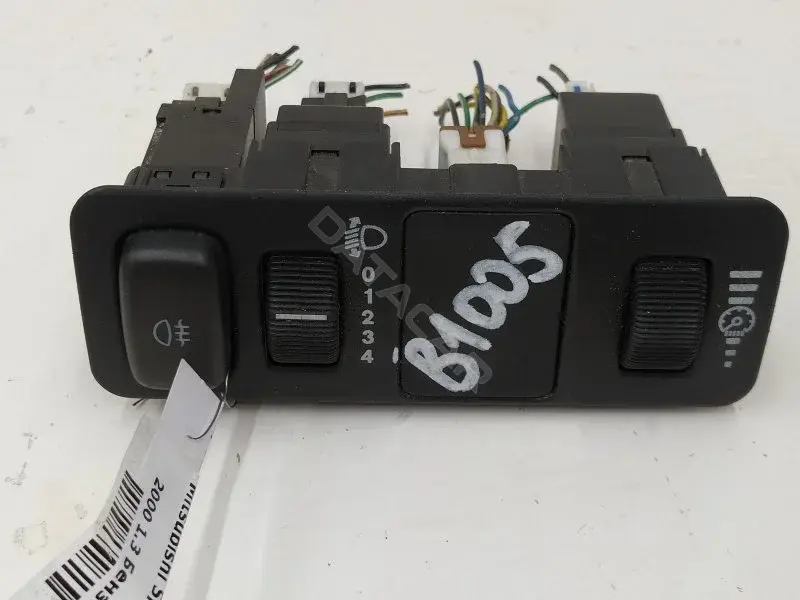 Кнопка (выключатель) MR740608