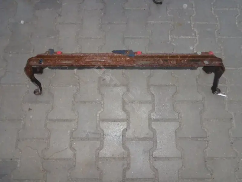Балка под радиатор 10103564