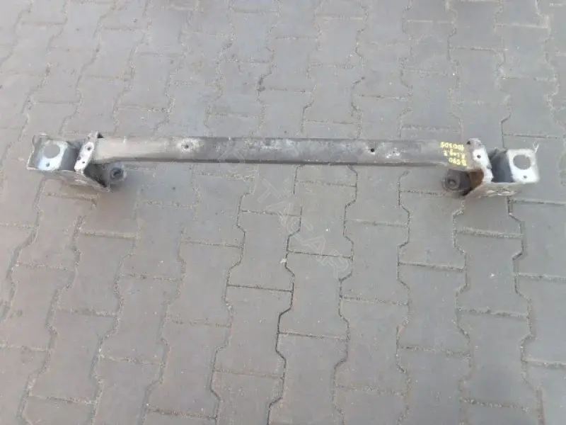 Балка под радиатор 10100305