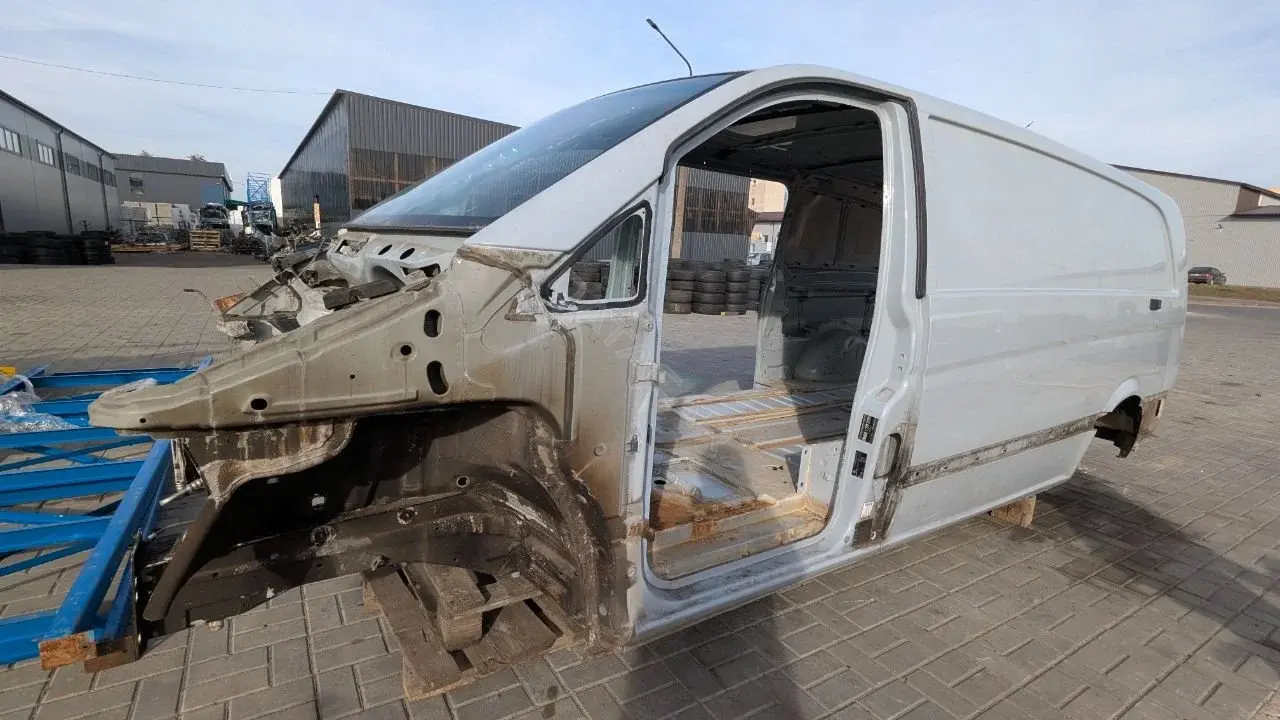 Лонжерон 92142038