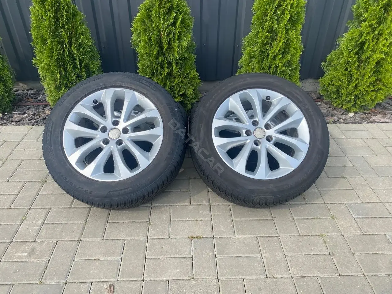 Колесные диски 8V4J1007AA
