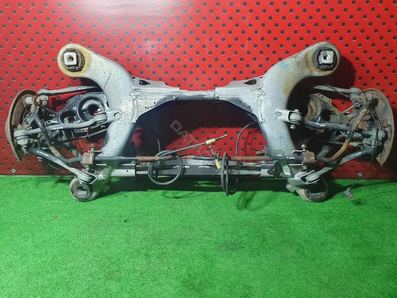 Балка подвески 052 568 21, A 230 352 18 06