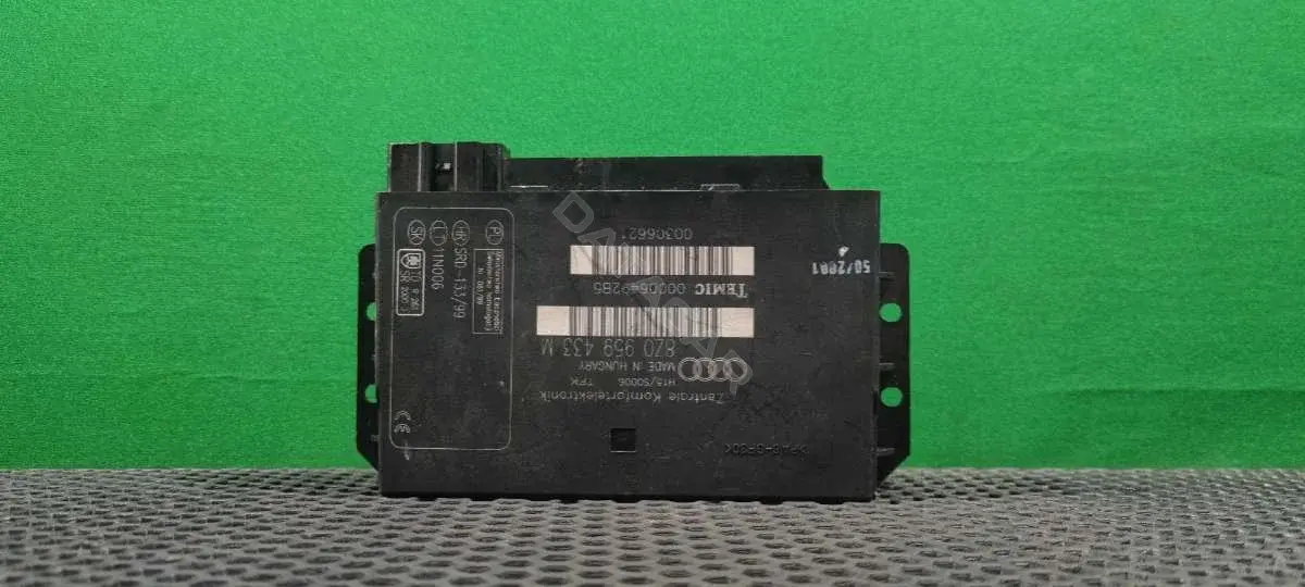 Блок комфорта 8Z0 959 433 M