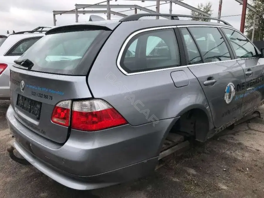 Крыло заднее правое 32977191