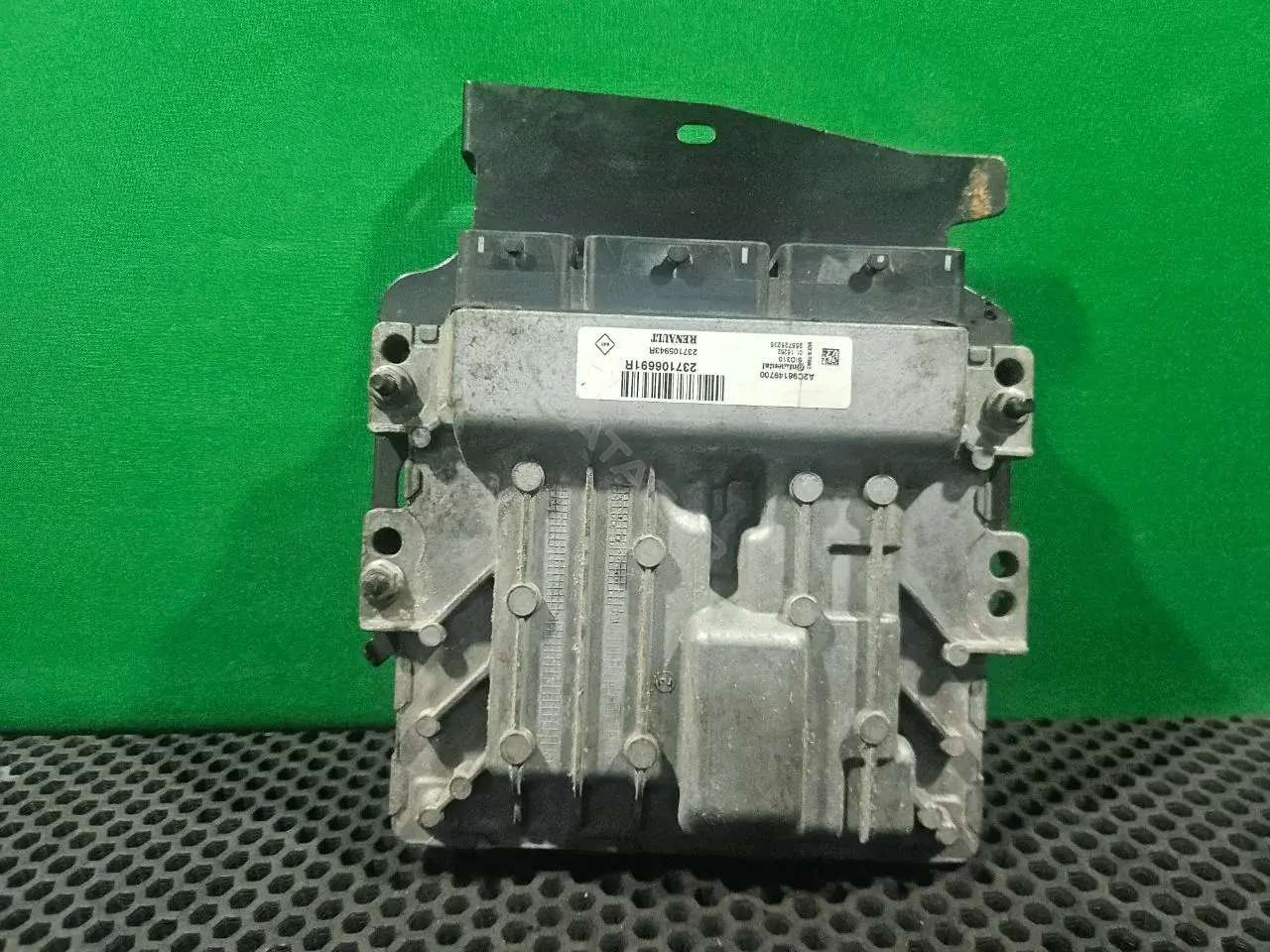 Блок управления двигателем 237105943R, 237106691R, A2C98149700