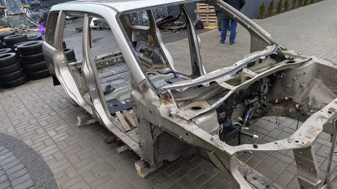 Лонжерон 90883482