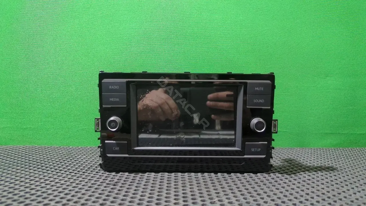 Магнитола 5G6 035 867