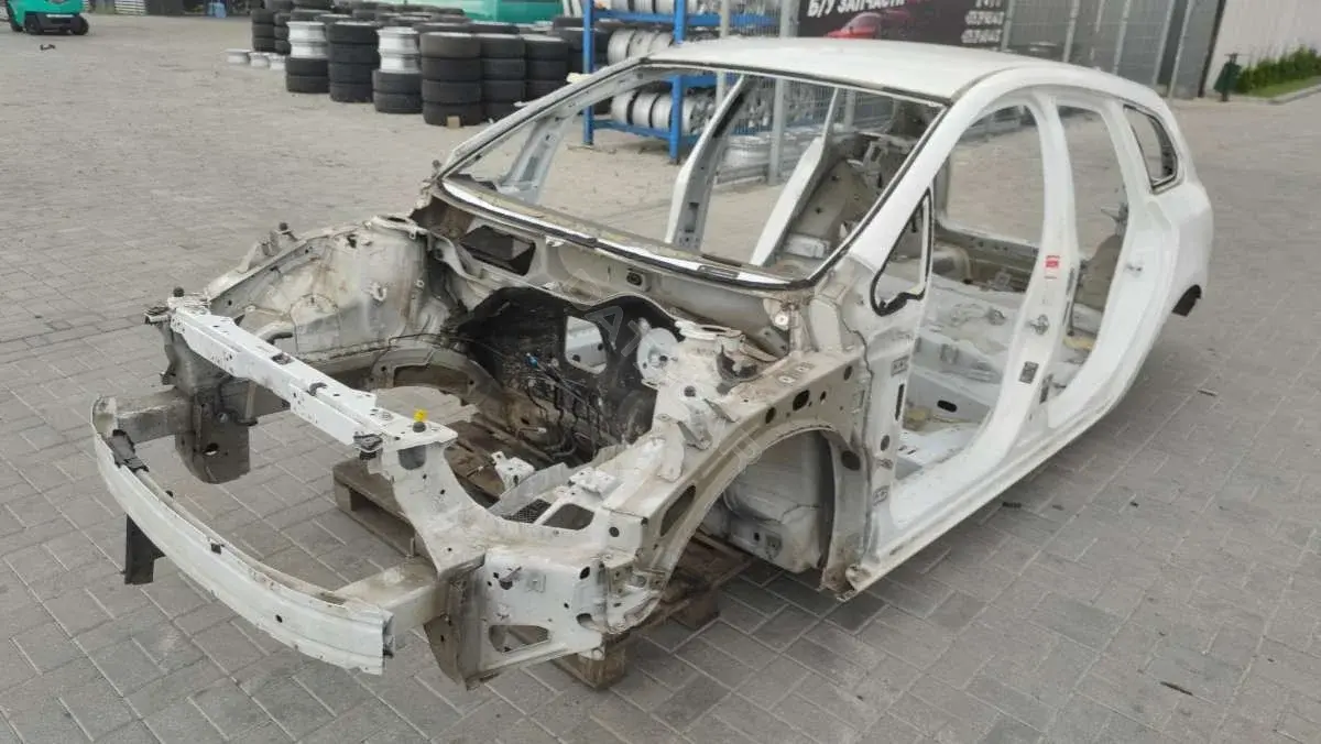 Лонжерон 82990493