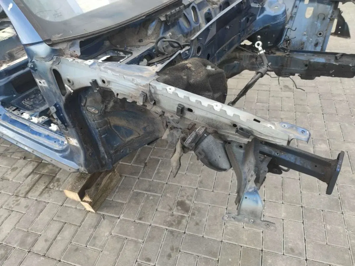 Лонжерон 66801726