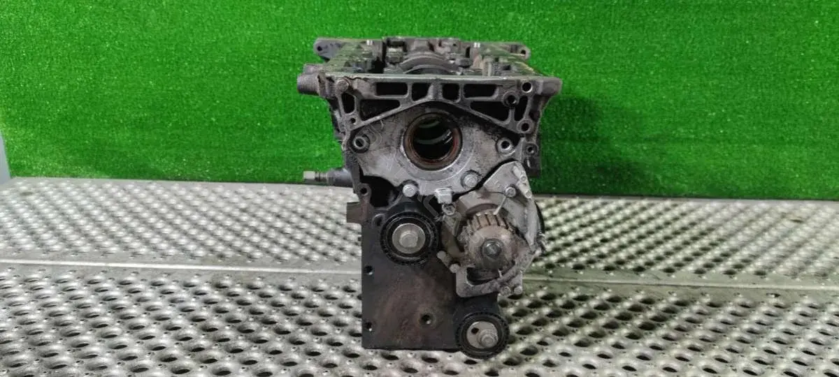 Блок цилиндров PSA 4HW