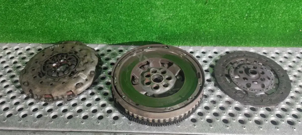 Комплект сцепления L 01424 0G81 06