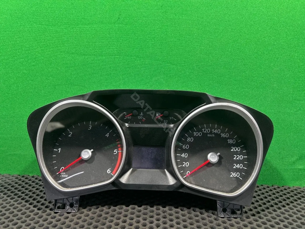Панель приборов 8M2T10849CC