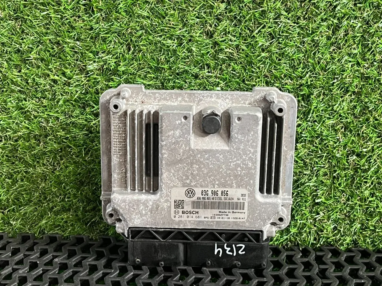 Блок управления двигателем 0 281 014 681, 03G 906 056