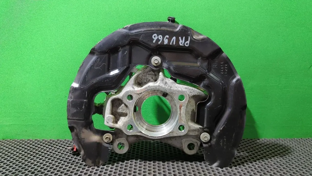 Поворотный кулак F2GC 3K170 A