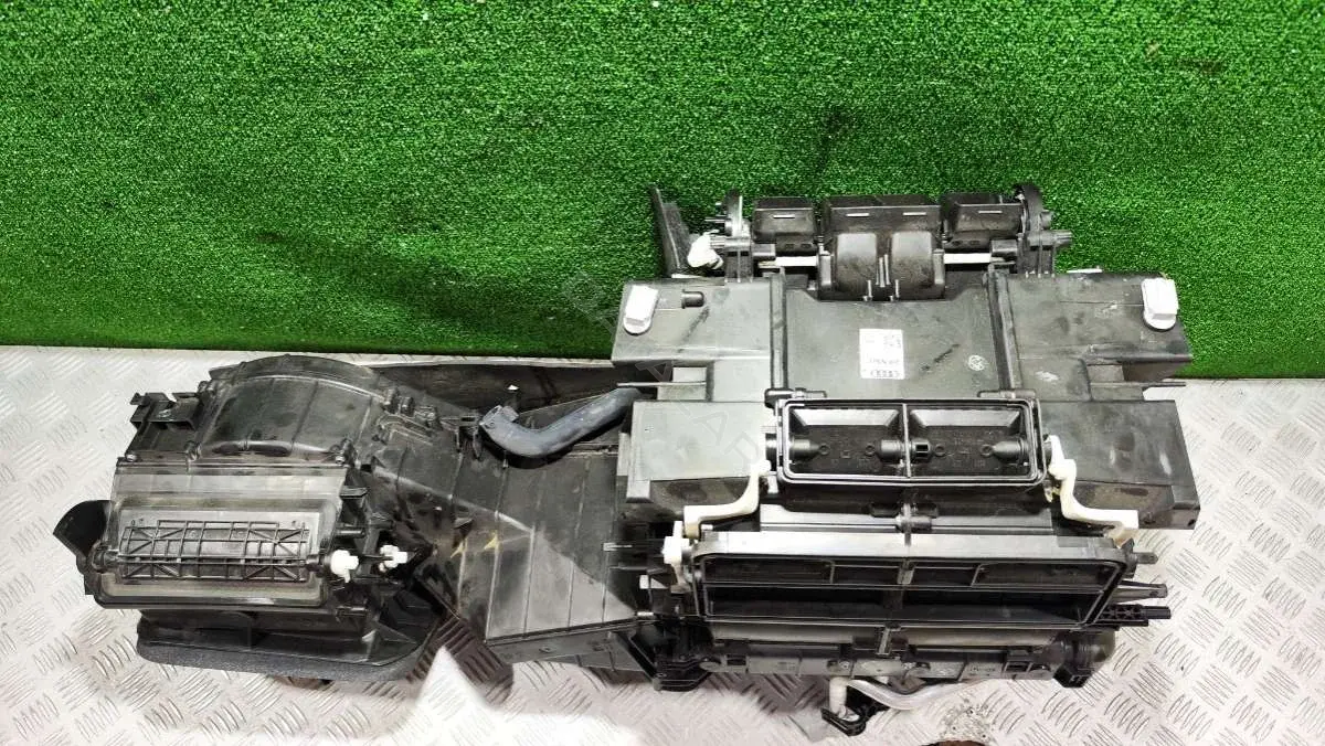 Корпус отопителя (печки) 4G1820005L