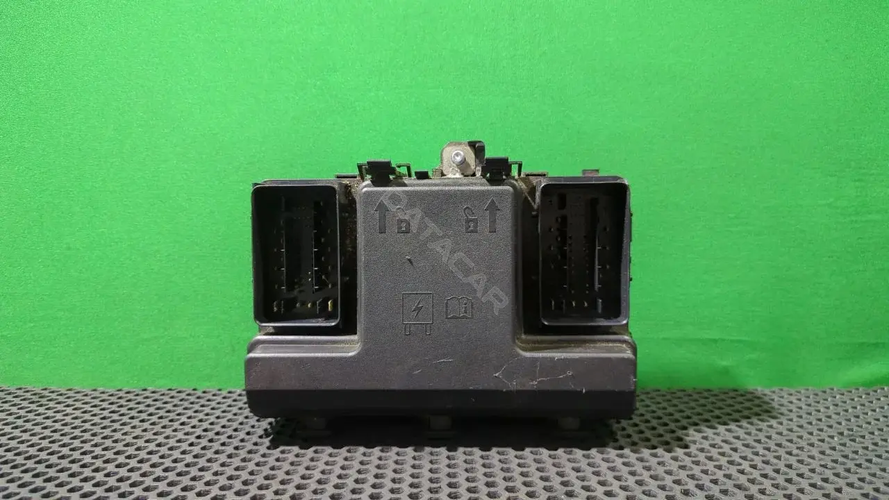 Блок предохранителей G2GT14A067BB