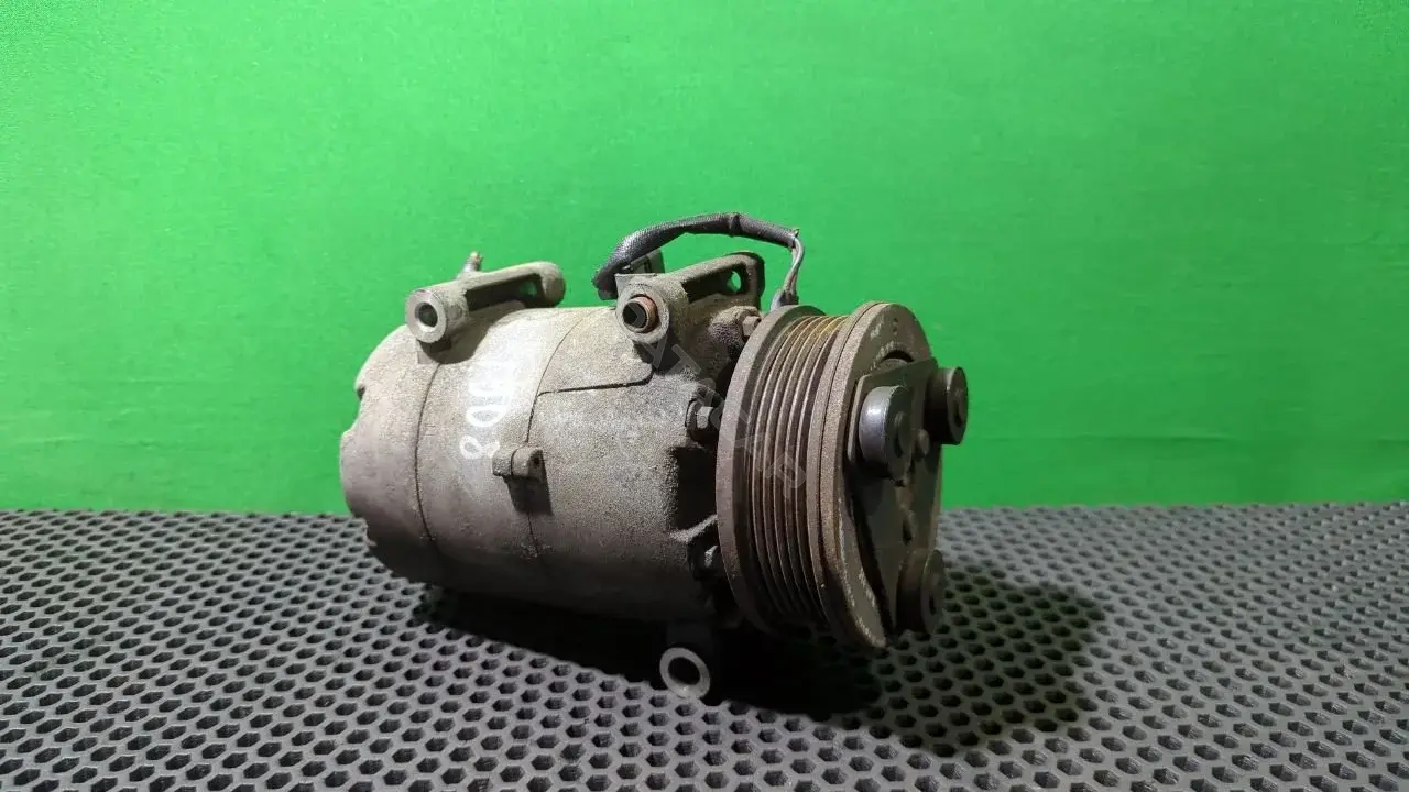 Компрессор кондиционера AV6N 19D629 BC