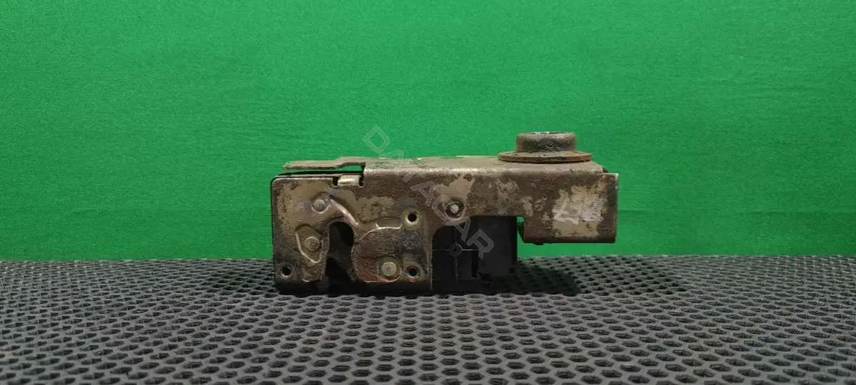 Замок двери 1C15 V43150 AK