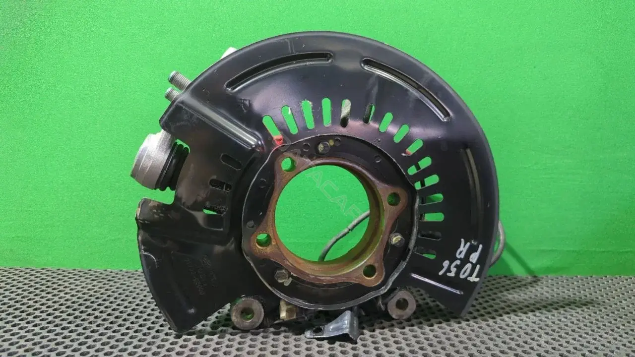 Поворотный кулак 51756 C5000
