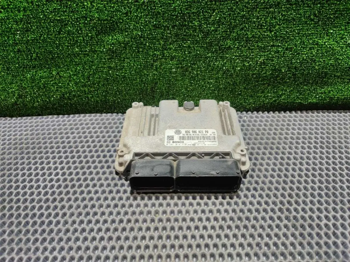 Блок управления двигателем 0 281 014 710, 03G 906 021 PQ