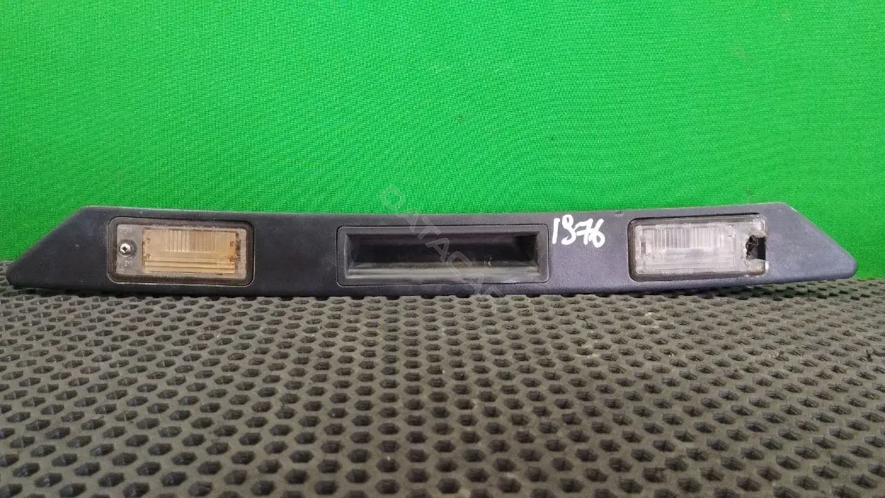 Фонарь подсветки номерного знака 8E0 807 430 A, 8P4 827 574 3FZ
